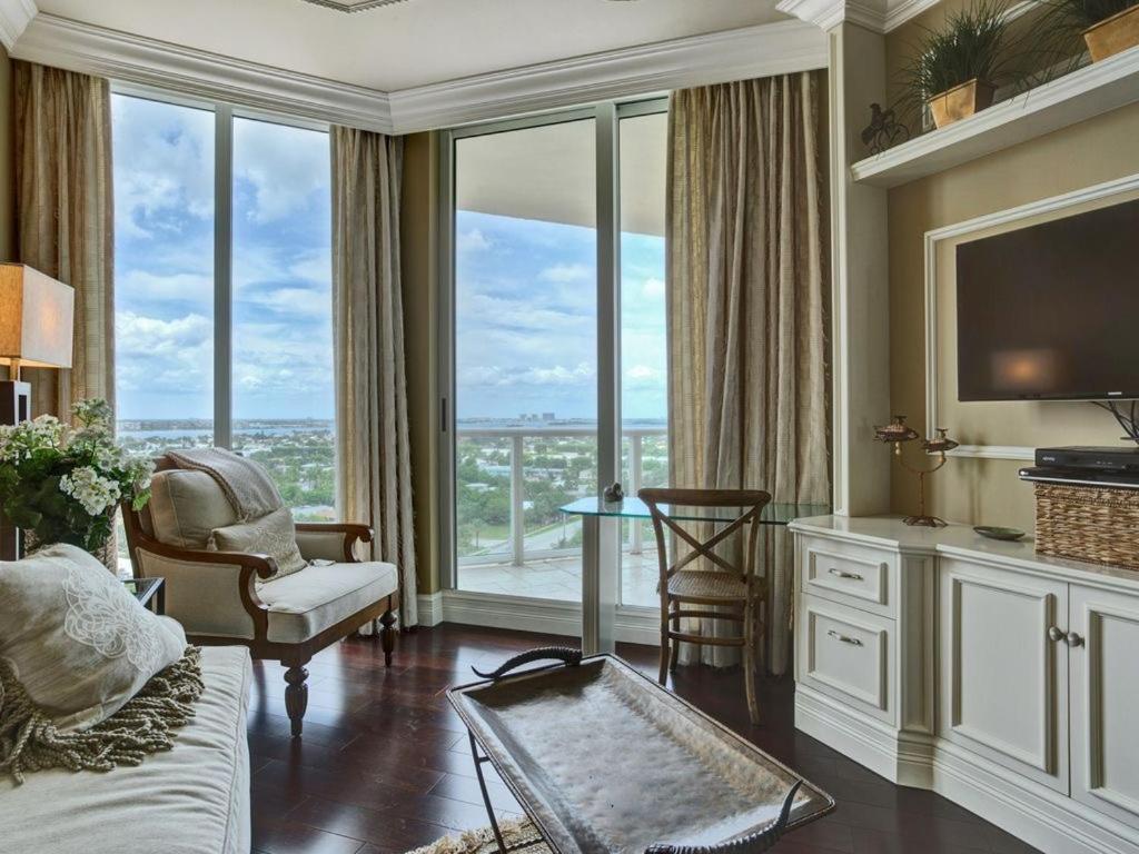 Ritz Carlton Luxurious Residence On Singer Island Riviera Beach Exterior photo